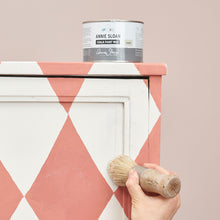Load image into Gallery viewer, Annie Sloan Clear Wax